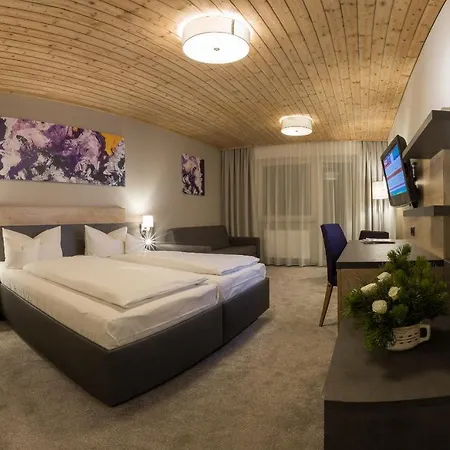 Отель Kosis Sports Lifestyle 4*