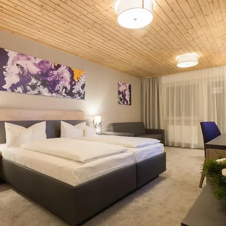 Hotell Kosis Sports Lifestyle Fügen