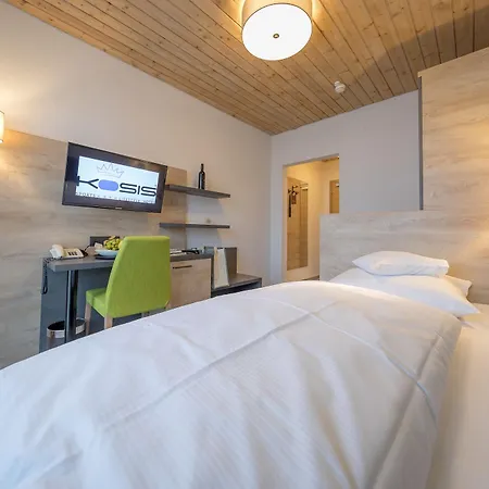 Kosis Sports Lifestyle Hotel 4*