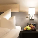 Kosis Sports Lifestyle Ξενοδοχείο 4*